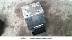 O114814 Gebruikte abs pomp Subaru Forester