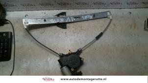 O78147 Gebruikte ruitmechaniek 4deurs links-voor Mazda 6.