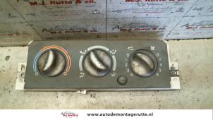 O100652 Gebruikte chaufage bedieningspaneel Renault Twingo