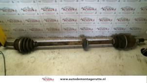 O111633 Gebruikte aandrijfas rechts-voor Hyundai Lantra