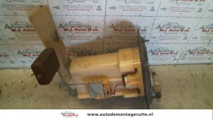 O120684 Gebruikte tank element pomp Mazda 323F