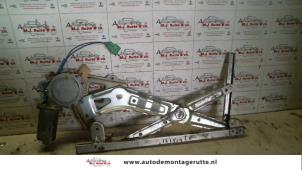 O78245 Gebruikte ruitmechaniek 4deurs links-voor Subaru Impreza