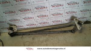 O118234 Gebruikte ruitenwis mechaniek Subaru Impreza