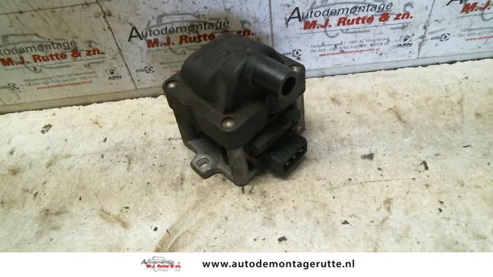 Gebruikte Bobine Volkswagen Polo O126532