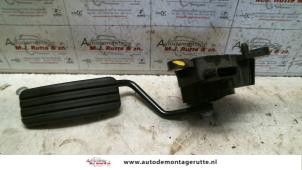 O110494 Gebruikte gaspedaal Renault Kangoo