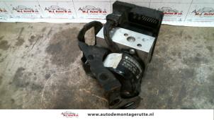 O114747 Gebruikte abs pomp Ford Galaxy