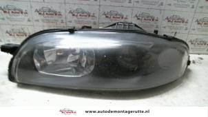 O72195 Gebruikte linker koplamp Fiat Marea