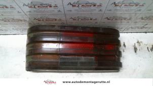 O92758 Gebruikte achterlicht links Mercedes 200 - 500