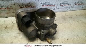 O123211 Gebruikte gasklephuis Renault Megane