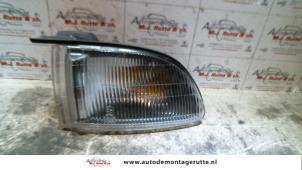 O75968 Gebruikte pinker links Mitsubishi Galant