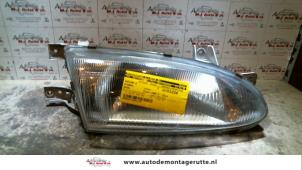 O73806 Gebruikte koplamp rechts Hyundai Excel