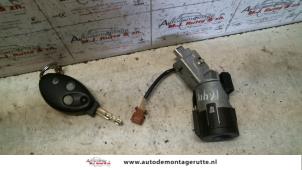 O114293 Gebruikte sleutel+contactslot Citroen C5