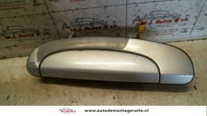 O89397 Gebruikte deurgreep 4deurs links-achter Hyundai Getz