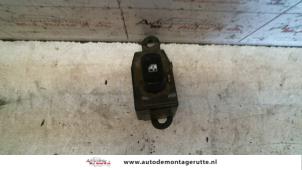 O107501 Gebruikte raam schakelaar elektrisch Hyundai Lantra