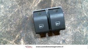Gebruikte Schakelblok ruiten Seat Ibiza III (6L1) 1.4 16V 75 Prijs op aanvraag aangeboden door Autodemontage M.J. Rutte B.V.