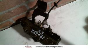 O83619 Gebruikte deurslot mechaniek 4deurs rechts-voor Fiat Stilo