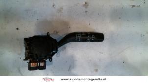 O103415 Gebruikte ruitenwis schakelaar Mazda Premacy