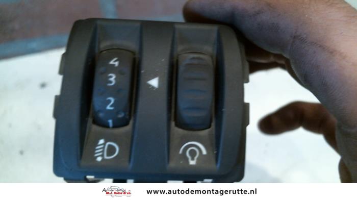 Gebruikte Schakelaar Koplamp Ihv Renault Megane Scenic O98616