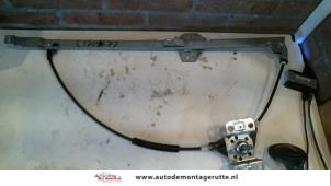 O77627 Gebruikte ruitmechaniek 2deurs links-voor Volkswagen Transporter