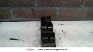 O109388 Gebruikte combischakelaar ramen Mitsubishi Space Wagon