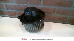 O129836 Gebruikte kachel ventilatiemotor Fiat Punto