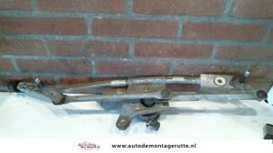 O133527 Gebruikte ruitenwismotor+mechaniek Volvo V70