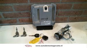 O82243 Gebruikte cilinderslotenset (compleet) Mitsubishi Grandis
