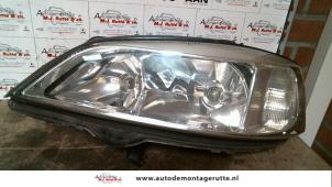 O71934 Gebruikte linker koplamp Opel Astra