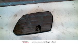 O85823 Gebruikte spiegelglas links Ford Mondeo