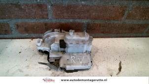 O82644 Gebruikte deurslot mechaniek 2deurs rechts Volkswagen Polo