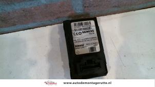 O114571 Gebruikte kaartlezer (slot) Renault Scenic