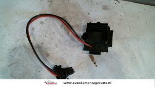 O131205 Gebruikte kachel weerstand Renault Megane Scenic