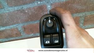 O109259 Gebruikte combischakelaar ramen Peugeot Expert