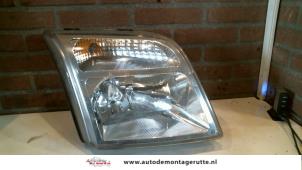 O73268 Gebruikte rechter koplamp Ford Connect