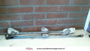 O118269 Gebruikte ruitenwis mechaniek Mitsubishi Lancer