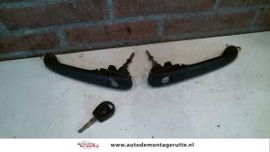 O80614 Gebruikte deurgreep 2deurs rechts Volkswagen Polo