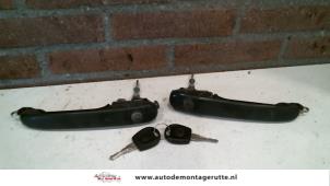 O80615 Gebruikte deurgreep 2deurs rechts Volkswagen Polo