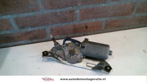 O97206 Gebruikte motor ruitenwisser achter Mitsubishi Colt