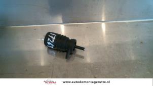 O115106 Gebruikte ruitensproeierpomp voor Mercedes C-Klasse