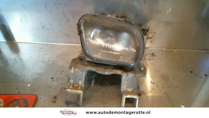 Gebruikte Mistlamp rechts-voor Mercedes E-Klasse O75037