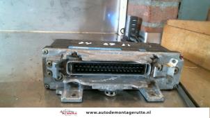 Computer ABS van een Mercedes-Benz E (W124) 2.3 230 E 1986
