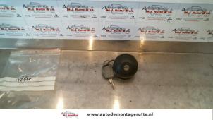 O98393 Gebruikte tankdop Renault Twingo