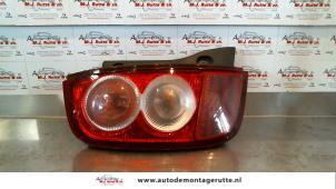 O93348 Gebruikte achterlicht links Nissan Micra