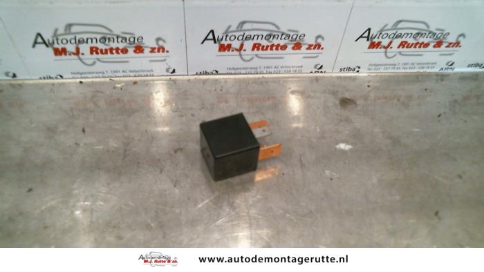 Gebruikte Relais Mitsubishi Lancer O105539