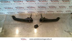 O79698 Gebruikte portiergreep 2deurs links Volkswagen Polo