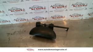 O80340 Gebruikte deurgreep 4deurs links-voor Peugeot 206