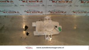 O90736 Gebruikte motor centrale deurvergrendeling Mitsubishi Lancer