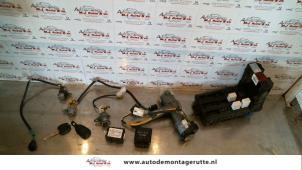 O82149 Gebruikte set cilindersloten (compleet) Hyundai Trajet