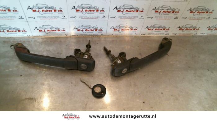 Gebruikte Deurgreep 4Deurs links-voor Volkswagen Vento O80111