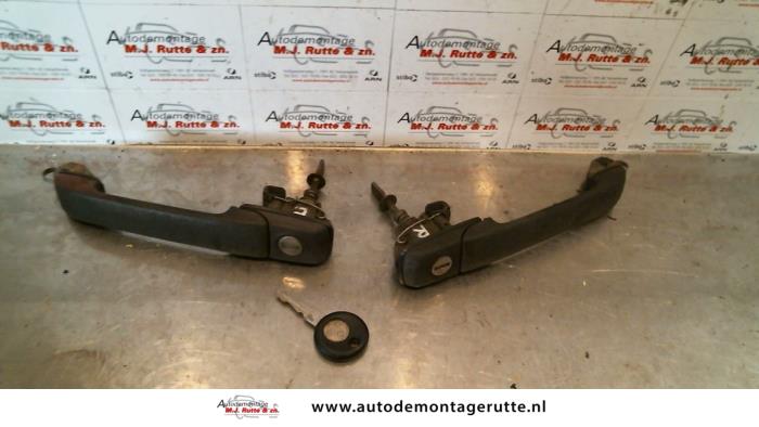 Gebruikte Portiergreep 4Deurs rechts-voor Volkswagen Vento O80972